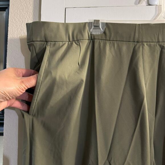 NWT Nike Flex UV 40 Victory 3 Quarter Golf Pants DriFit Green Women’s XXL - Picture 6 of 11